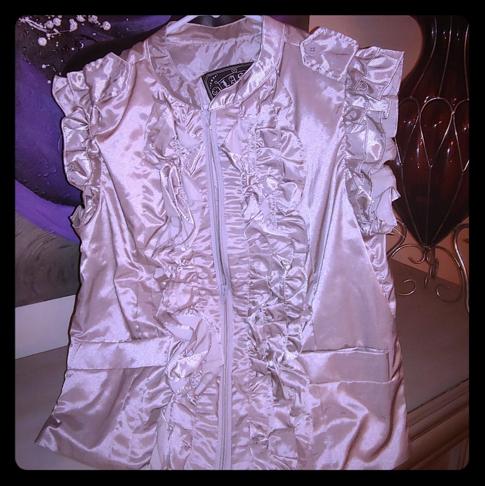 NWOT! Short Ruffled vest!